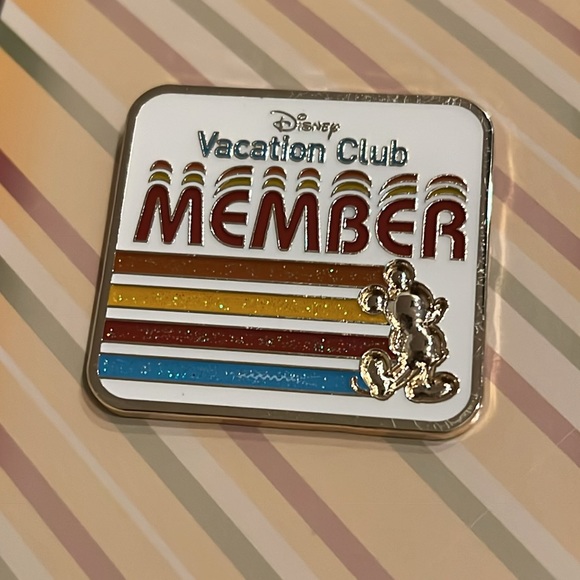 Disney Parks & Resorts Vacation Club Member Mickey Mouse Pin 2023 - Picture 2 of 3